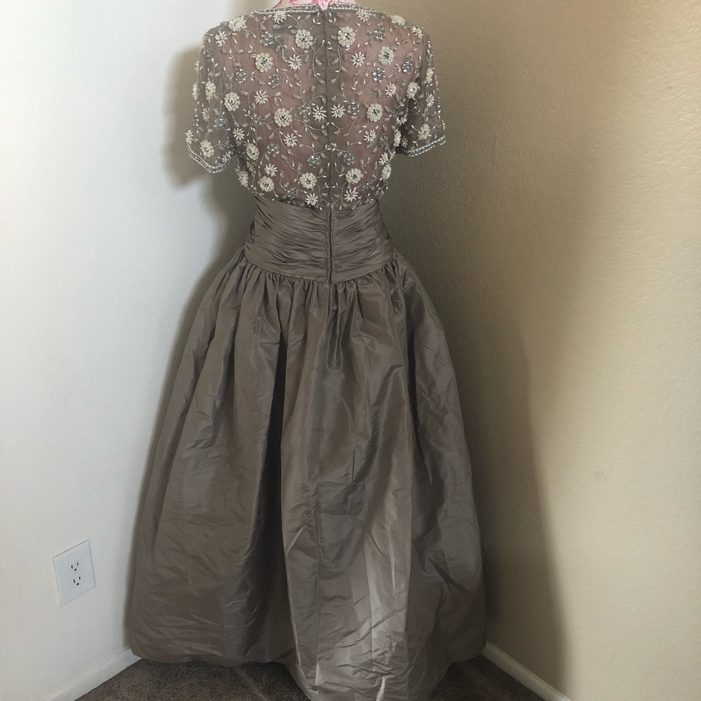 Victoria Royal Women’s Dress Size 6 - Picture 3 of 8